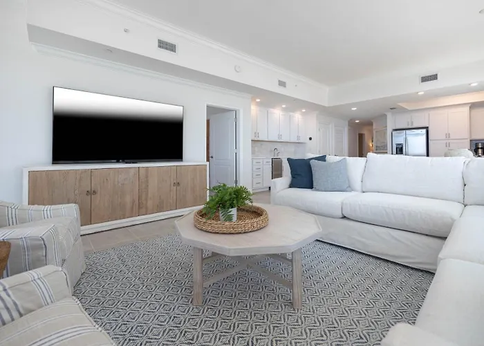 Phoenix Gulf Towers 908 Apartment *