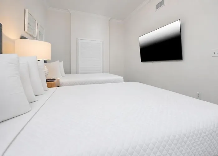 Phoenix Gulf Towers 908 Apartment *